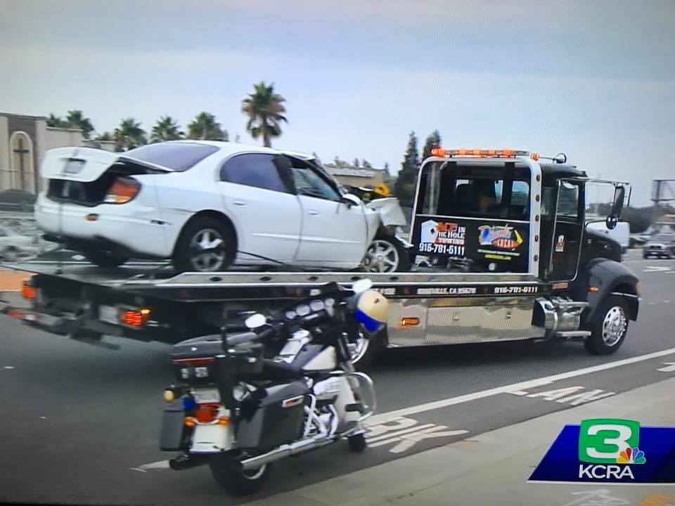Sacramento Ace Towing Company is ready to be the first on the scene if you get into an accident. Our tow truck service in Sacramento is second to none. If your car is damaged in a collision, we provide accident assistance 24 hours a day.
