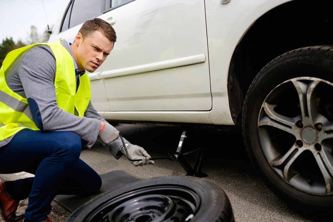 Sacramento Ace Towing provides tire change service throughout the Sacramento area. Sacramento tow truck service is available all day, every day. 365 days a year, Sacramento Ace Towing Company has drivers in Antelope, Citrus Heights, North Highlands, Rio Linda and Natomas.