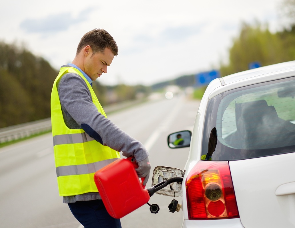 Sacramento Ace Towing provides fuel delivery service in Sacramento 24 hours a day, every day of the year. If you run out of gas, Sacramento tow truck service from one of our drivers will deliver fuel quickly. Serving Antelope, Citrus Heights, Fair Oaks, North Highlands and Roseville.
