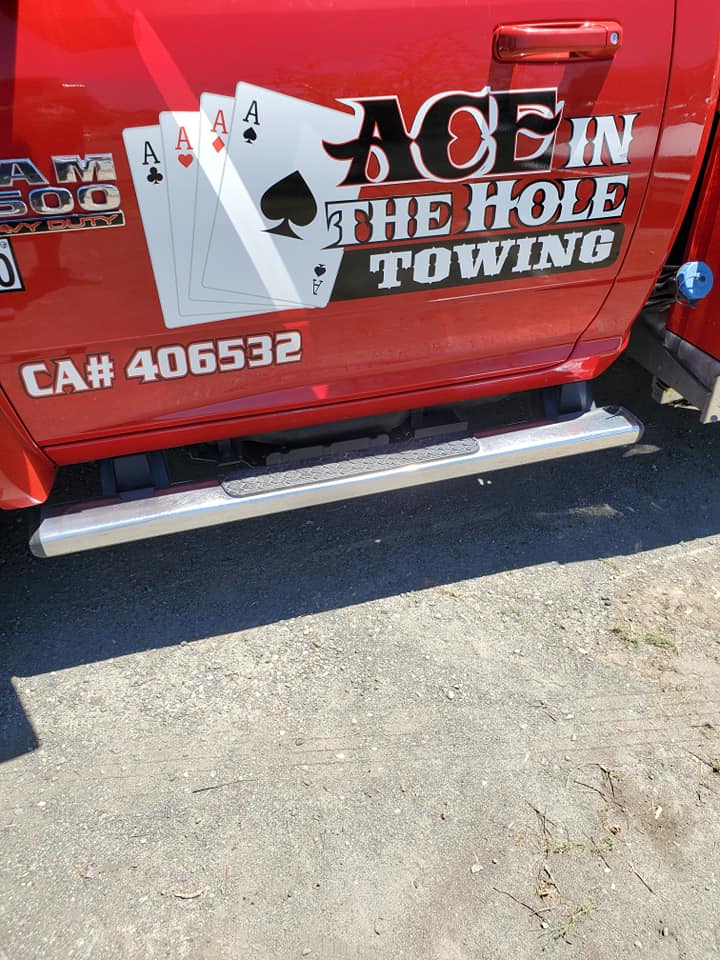 Our red tow truck is a real super star. It looks great, and it can handle all kinds of towing challenges, including low clearance parking garages, special wench out jobs and tough to get to towing jobs. Our red tow truck is available 24/7 for those special towing situations in Sacramento, Antelope, Citrus Heights, Rio Linda, North Highlands and Natomas. Call us for a quick response.